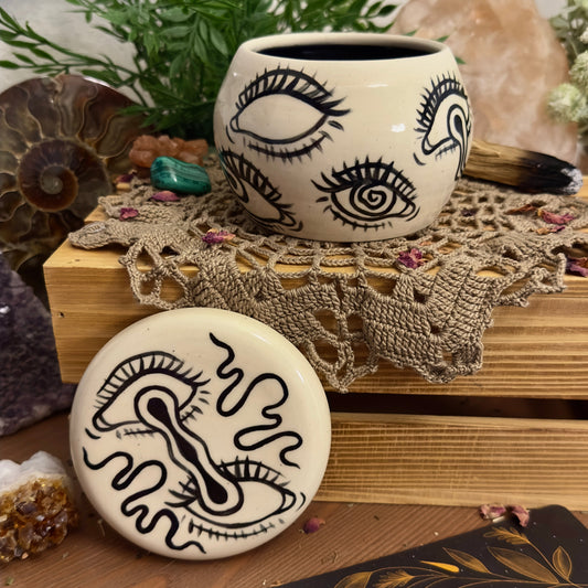 Eye Lidded - vessel