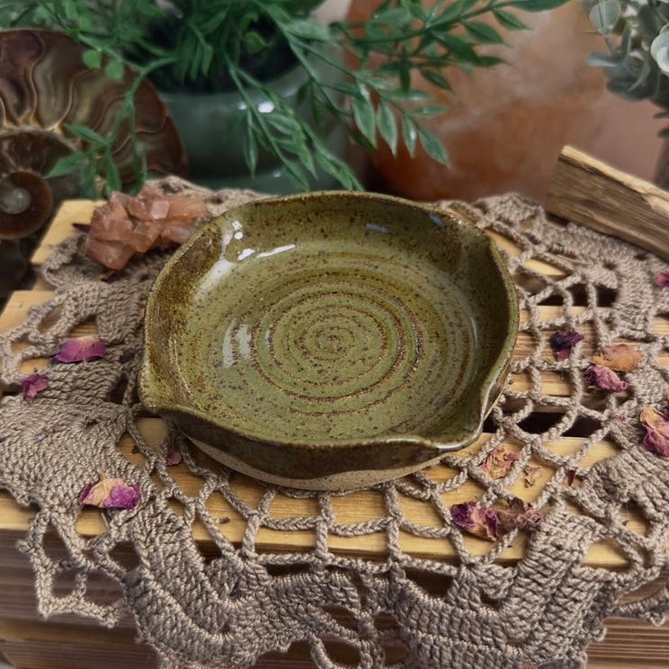 Olive Specks - mini dish (1)