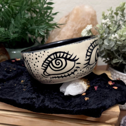 Eyeconic Vessel