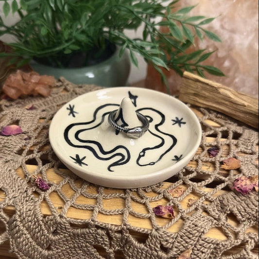 snek - ring dish