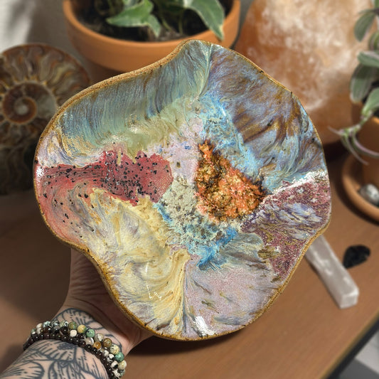 Daydreaming - Wavy Dish